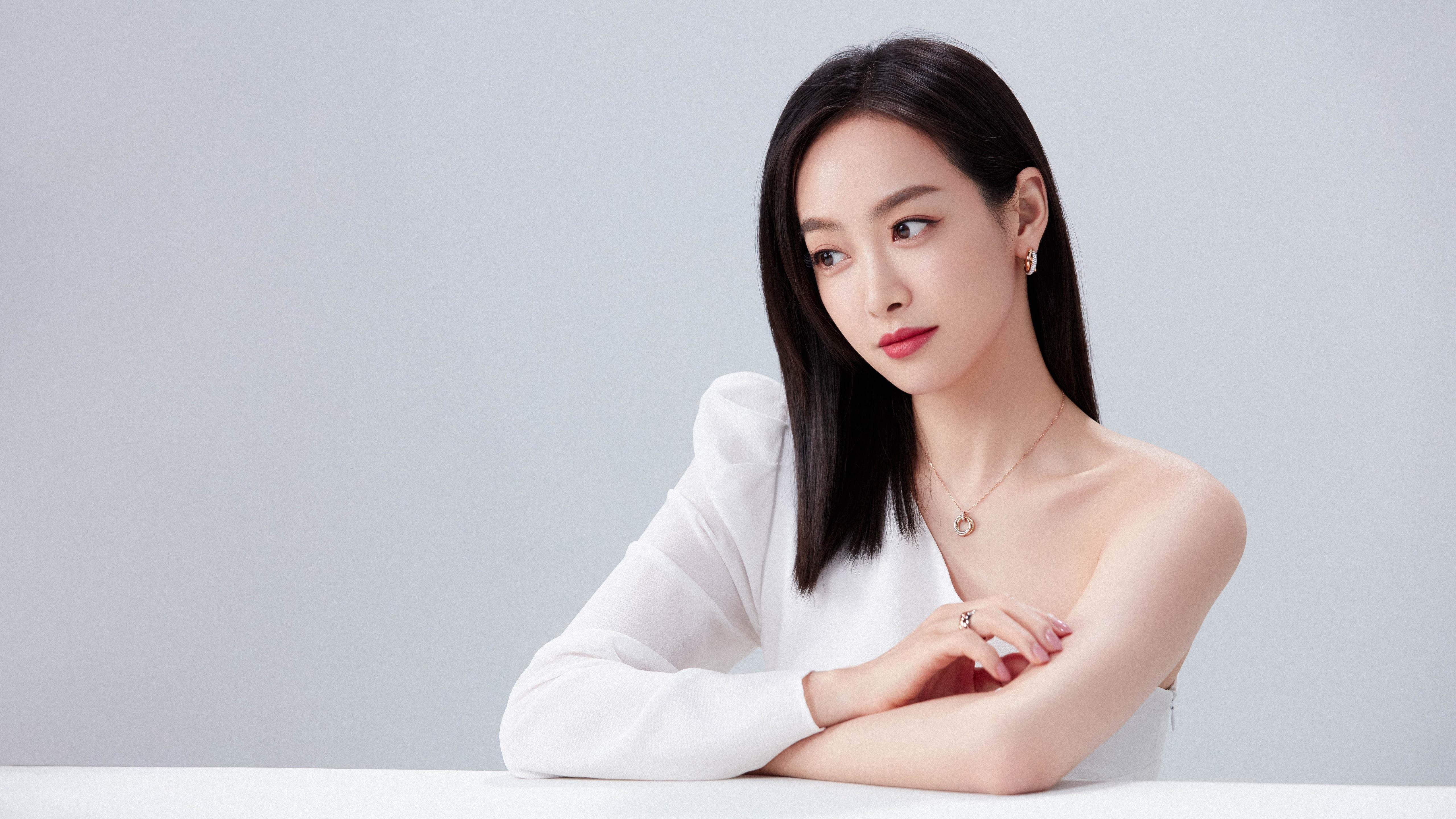 棒球联赛火热进行中 球迷热情高涨，棒球队比赛
